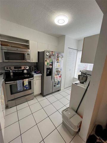 171 Riviera Cir 61, Weston, FL 33326