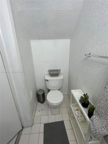 171 Riviera Cir 61, Weston, FL 33326