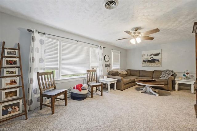 218 Northbrooke AVE, Suffolk, VA 23434