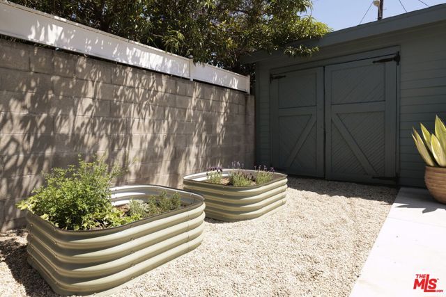 1758 W 41st Drive, Los Angeles, CA 90062