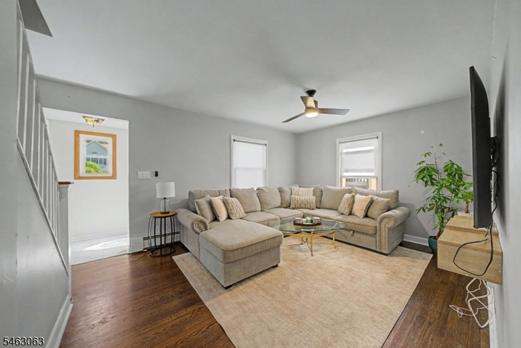 10 2Nd St, Fair Lawn Boro, NJ 07410 — photo 2