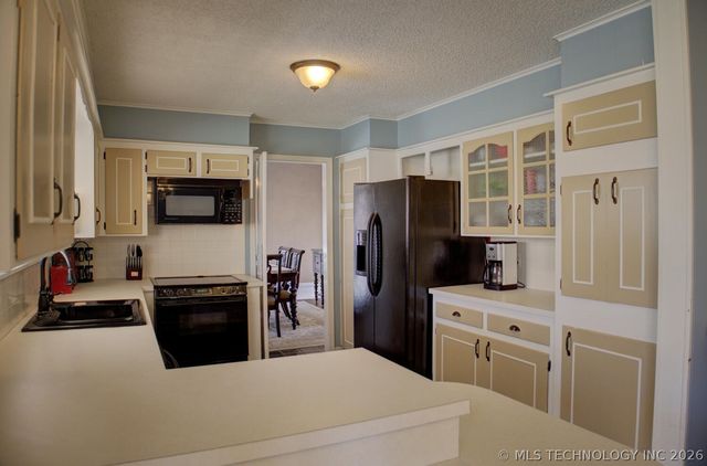 3805 S Canton Avenue, Tulsa, OK 74135