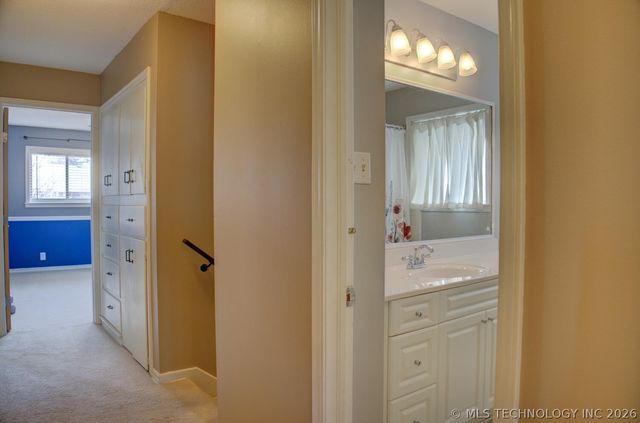 3805 S Canton Avenue, Tulsa, OK 74135