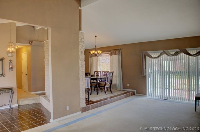 3805 S Canton Avenue, Tulsa, OK 74135