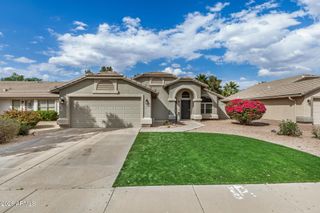 2334 E RAWHIDE Street, Gilbert, AZ 85296