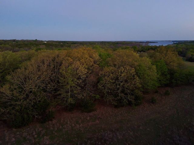 0800 CR-2765, Honey Grove, TX 75446