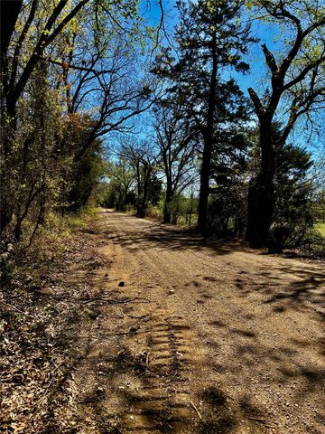 0800 CR-2765, Honey Grove, TX 75446