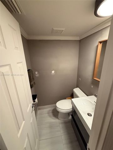 7765 SW 86th St F2-112, Miami, FL 33143