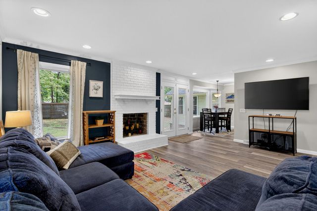 103 Laurens Court, Summerville, SC 29485