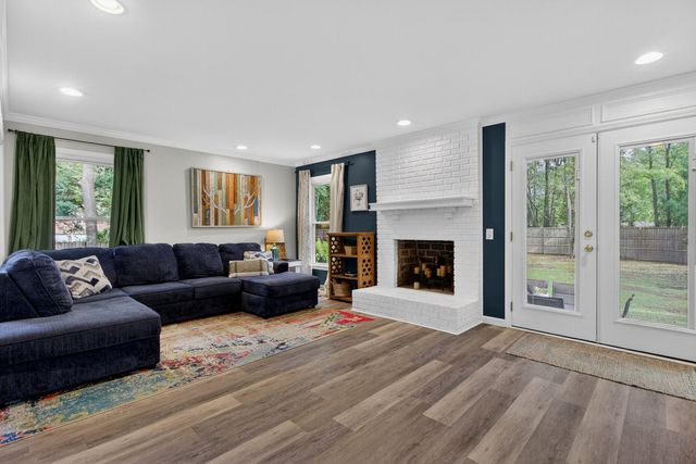 103 Laurens Court, Summerville, SC 29485