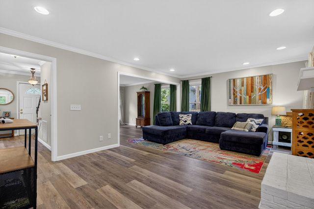 103 Laurens Court, Summerville, SC 29485