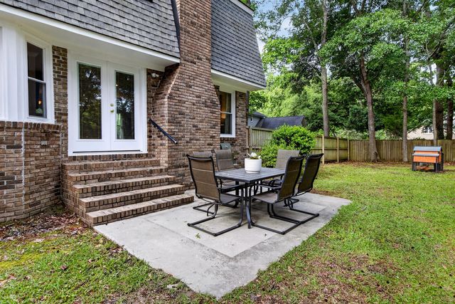 103 Laurens Court, Summerville, SC 29485