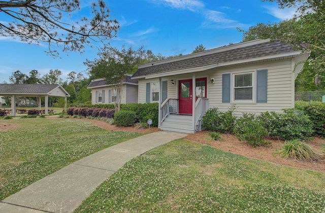 103 Laurens Court, Summerville, SC 29485