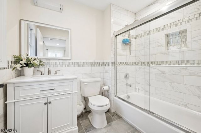 1121 N Washington Ave, Green Brook Twp., NJ 08812