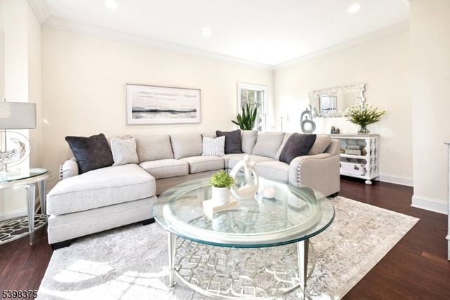 1121 N Washington Ave, Green Brook Twp., NJ 08812