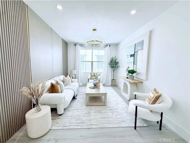 111 Sunnyslope, Irvine, CA 92618
