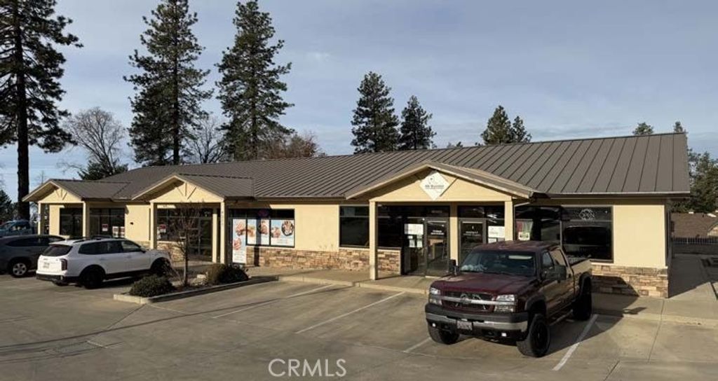 Image 3 of property listing at 9225 Skyway, Paradise, CA 95969