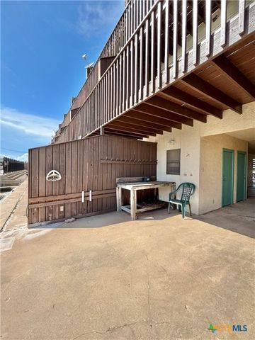 440 S 15th Street, Port O'connor, TX 77982