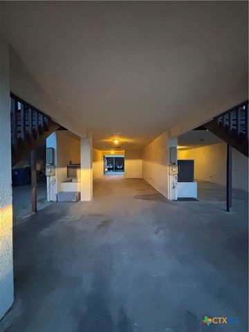 440 S 15th Street, Port O'connor, TX 77982