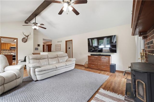 15007 E 200th Street, Peculiar, MO 64078