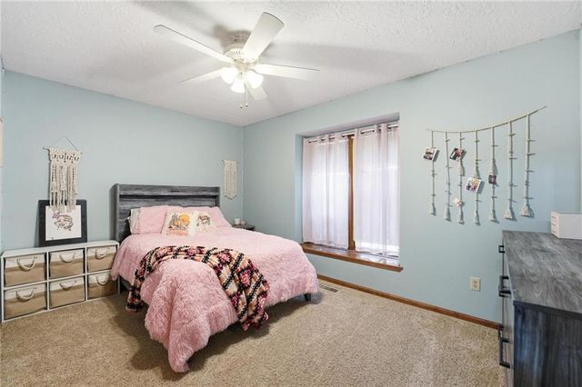15007 E 200th Street, Peculiar, MO 64078