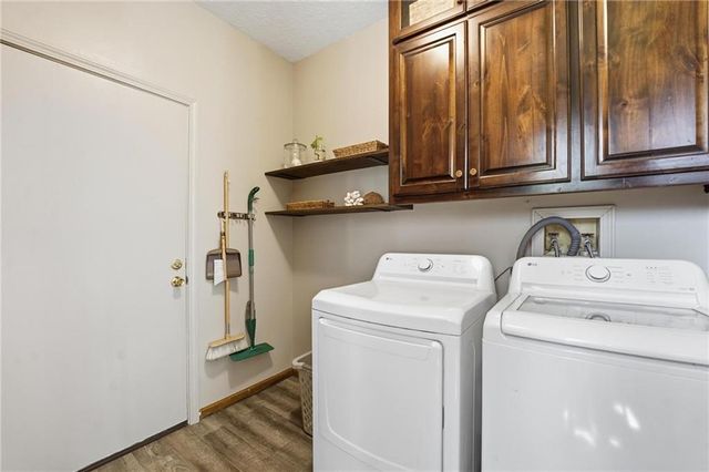 15007 E 200th Street, Peculiar, MO 64078