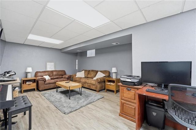 15007 E 200th Street, Peculiar, MO 64078