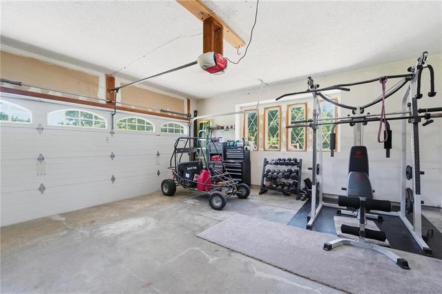 15007 E 200th Street, Peculiar, MO 64078