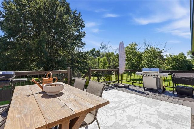 15007 E 200th Street, Peculiar, MO 64078