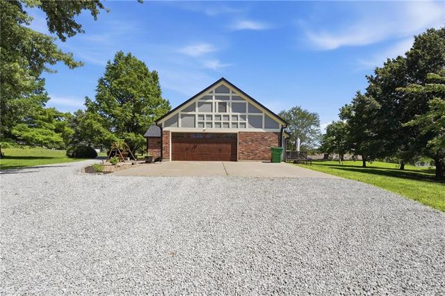 15007 E 200th Street, Peculiar, MO 64078