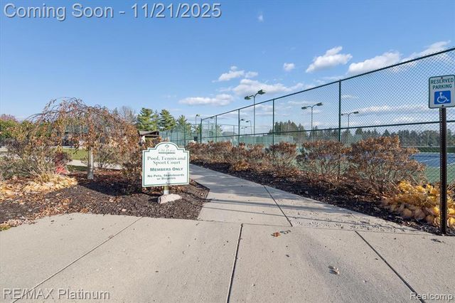 4009 Highcrest Drive, Brighton, MI 48116