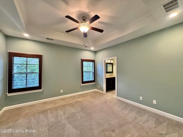 1903 Eagles Landing Dr, La Grange, KY 40031