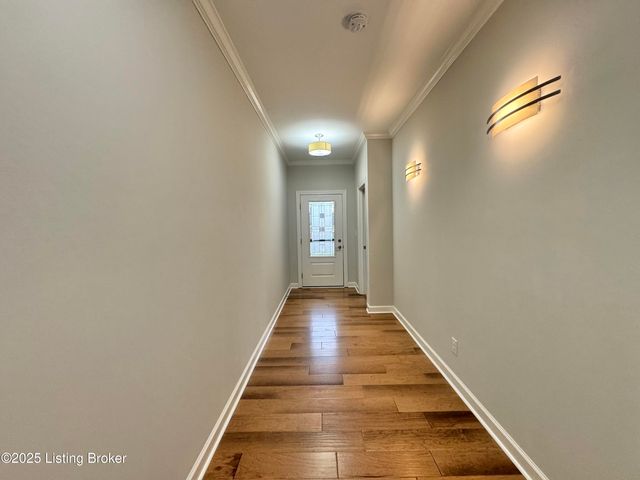 1903 Eagles Landing Dr, La Grange, KY 40031