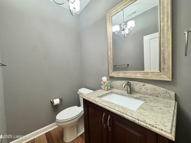 1903 Eagles Landing Dr, La Grange, KY 40031