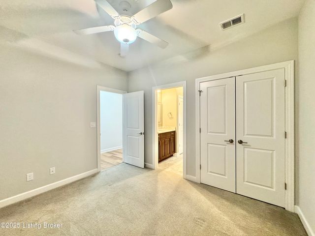 1903 Eagles Landing Dr, La Grange, KY 40031