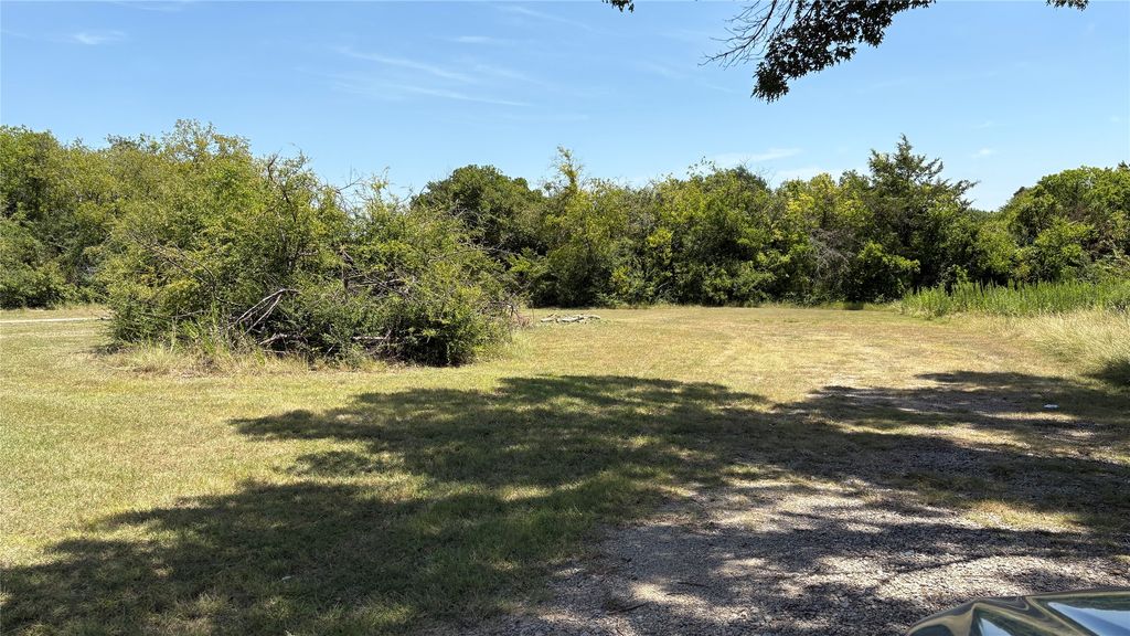 4560 N University Hills Boulevard, Lancaster, TX 75134