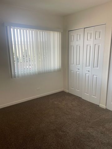 4821 W 109th Street 201, Oak Lawn, IL 60453