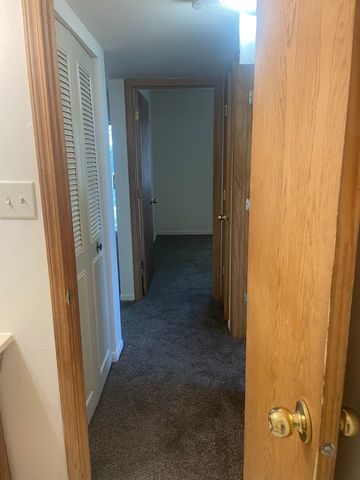 4821 W 109th Street 201, Oak Lawn, IL 60453