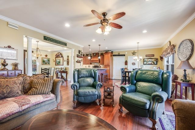 33 Park Ter, Dracut, MA 01826