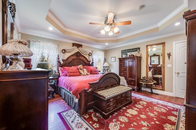 33 Park Ter, Dracut, MA 01826