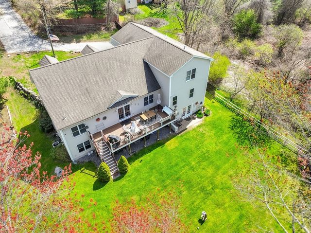 33 Park Ter, Dracut, MA 01826