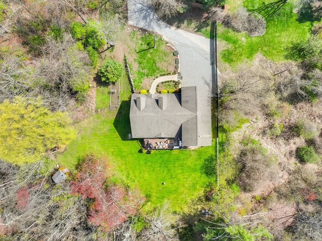 33 Park Ter, Dracut, MA 01826