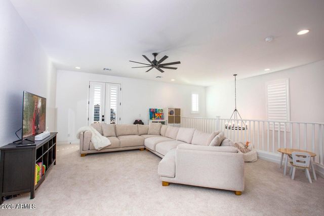 6930 S SPRINGS Place, Chandler, AZ 85249