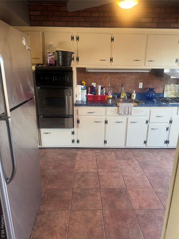 11 Marsha Lane, Brentwood, NY 11717