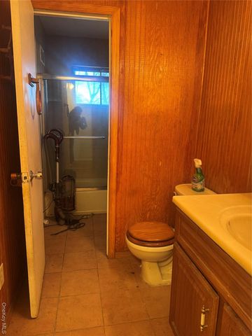 11 Marsha Lane, Brentwood, NY 11717