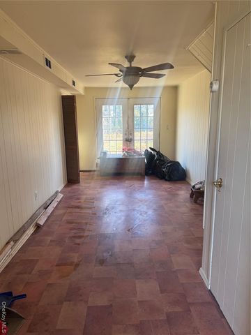 11 Marsha Lane, Brentwood, NY 11717