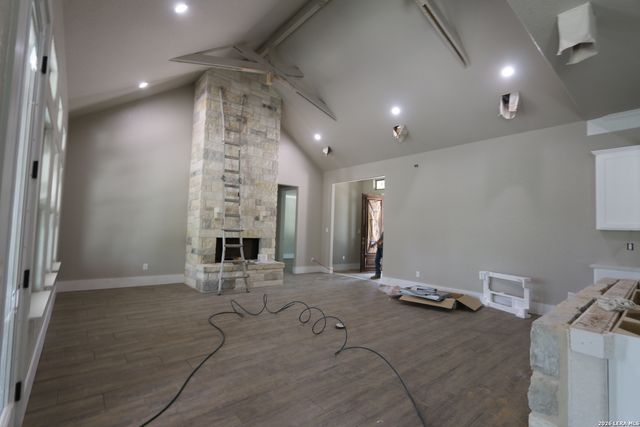 1118 HUMMING BIRD LN, Adkins, TX 78101
