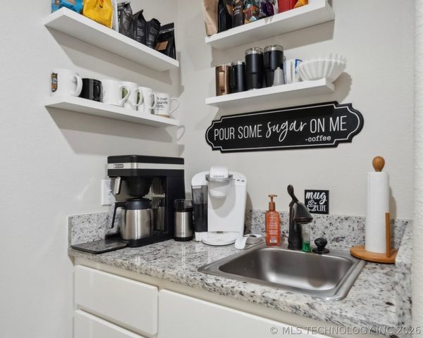 21864 S Westin Park Lane, Claremore, OK 74019