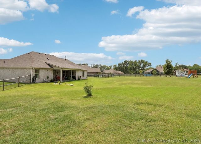 21864 S Westin Park Lane, Claremore, OK 74019