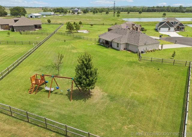 21864 S Westin Park Lane, Claremore, OK 74019